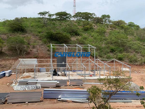 Construcción del almacén de estructura metálica de Panamá